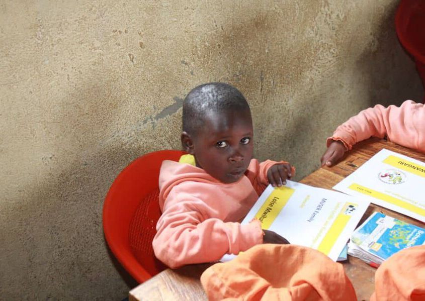 2014.03.19 018 Kiambogo Run2gether  Nursery School Klassenzimmer