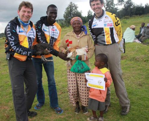 2014.03.19 182 Kiambogo Run2gether CHICKEN GOES FAMILIES