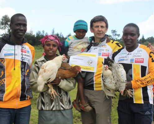 2014.03.19 234 Kiambogo Run2gether CHICKEN GOES FAMILIES
