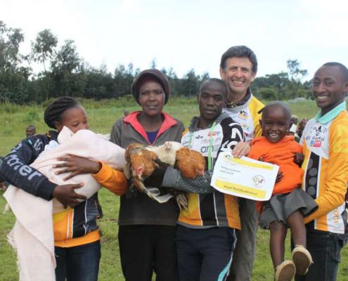 2014.03.19 242 Kiambogo Run2gether CHICKEN GOES FAMILIES