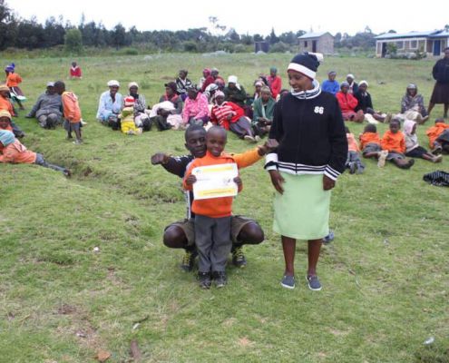 2014.03.19 307 Kiambogo Run2gether CHICKEN GOES FAMILIES
