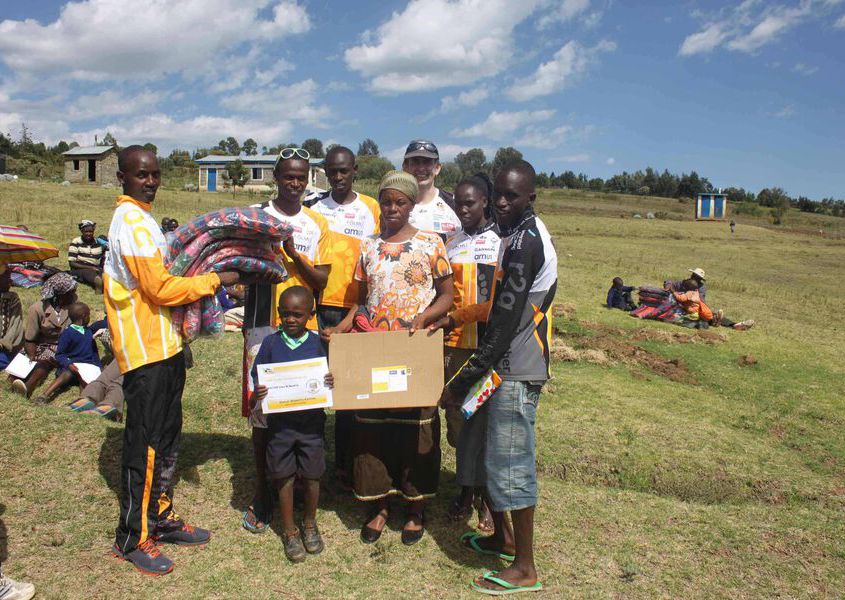 2015.02.25 191 Blankets For Kiambogo Families