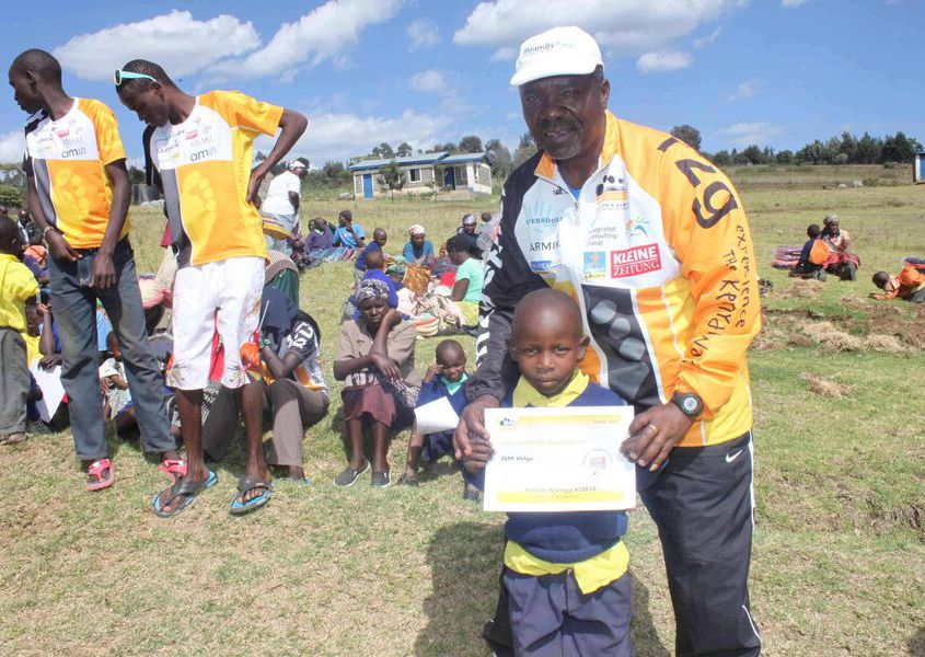 2015.02.25 199 Blankets For Kiambogo Families