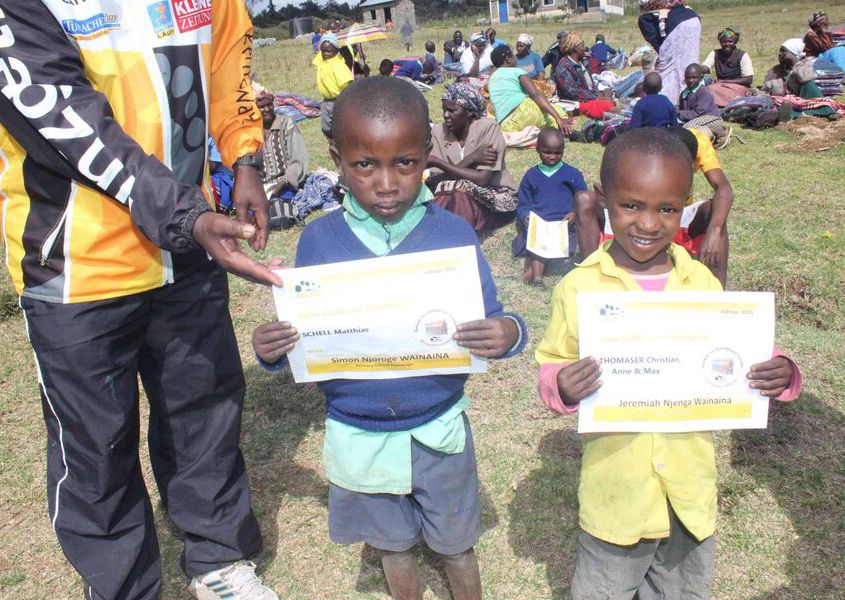 2015.02.25 206 Blankets For Kiambogo Families