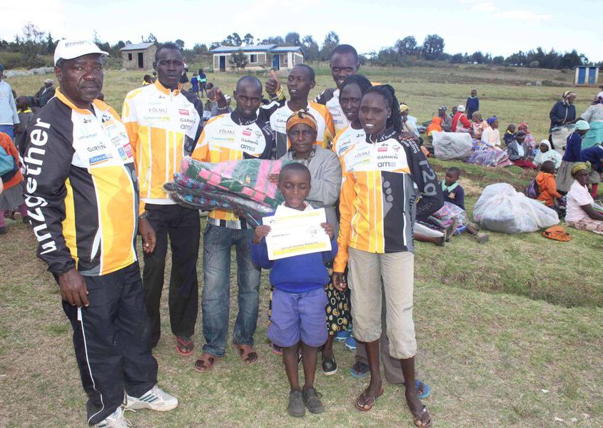 2015.02.25 306 Blankets For Kiambogo Families