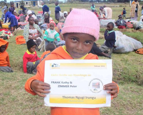 2015.02.25 324 Blankets For Kiambogo Families