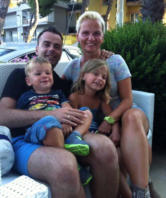 VITOLA Daniela Und Familie