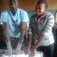 Chapatiproduktion Joseph & Lydia