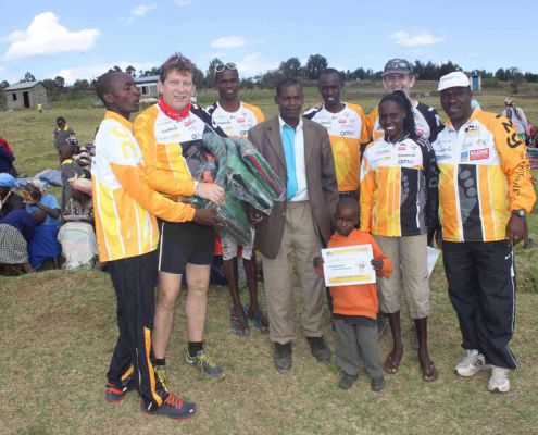 2015.02.25 226 Blankets For Kiambogo Families