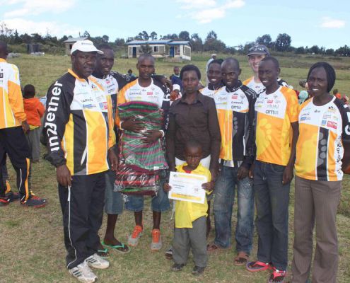 2015.02.25 291 Blankets For Kiambogo Families