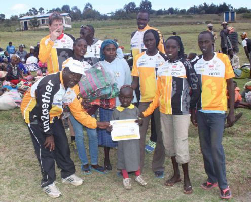 2015.02.25 345 Margaret Wanjiku NJOROGE Blankets For Kiambogo Families