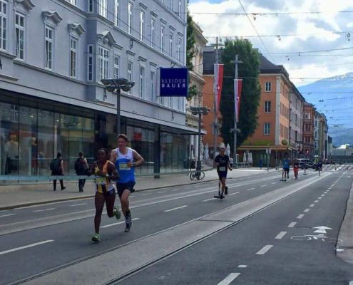Caroline kämpft alleine