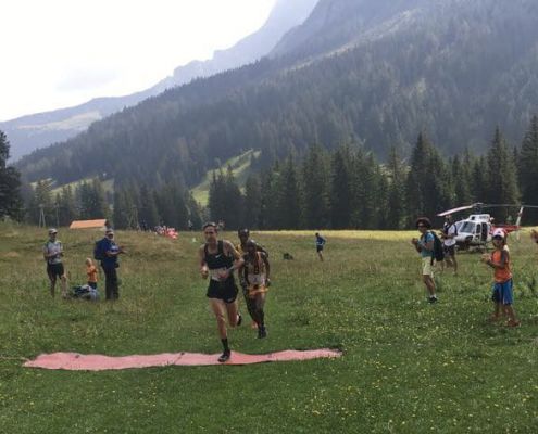 SURUM Im Führungstrio Beim GLACIER 3000