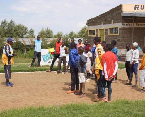 Anleitungen Von Chefcoach Peter Mathu TITI