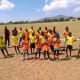 Gespannt Warten Die Kinder In Neuen Laufshirts Auf Das Training