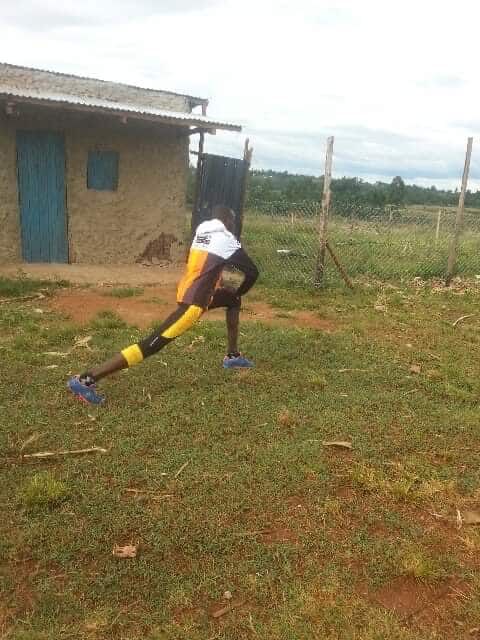 Charles NDIEMA Zu Hause Beim Training