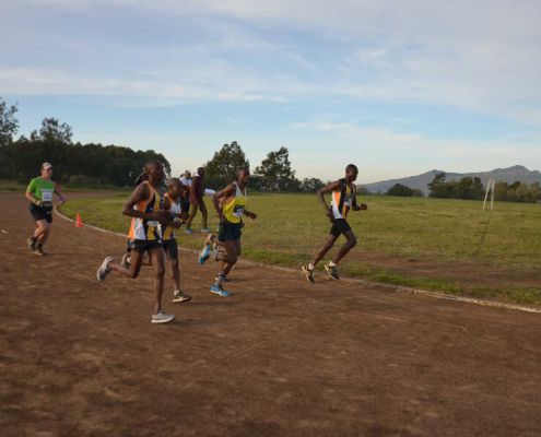 Start zum 1. Kiambogo Marathon Start Zum 1. Kiambogo Marathon